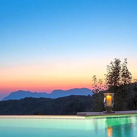 Sleeps 12 Pool Air Con Wifi Kalkan