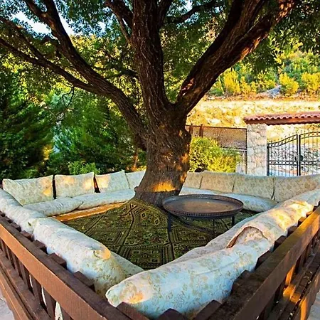 Sleeps 12 Pool Air Con Wifi Villa
