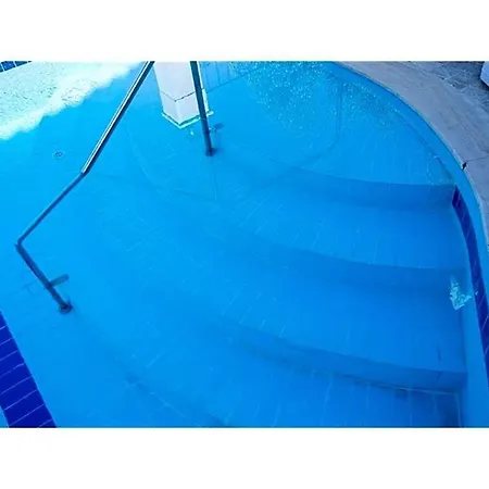 Sleeps 12 Pool Air Con Wifi *