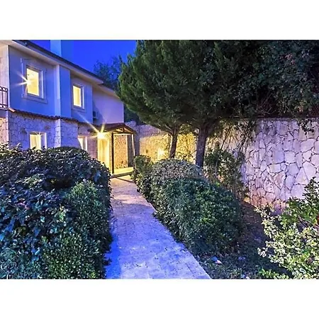 Sleeps 12 Pool Air Con Wifi Kalkan