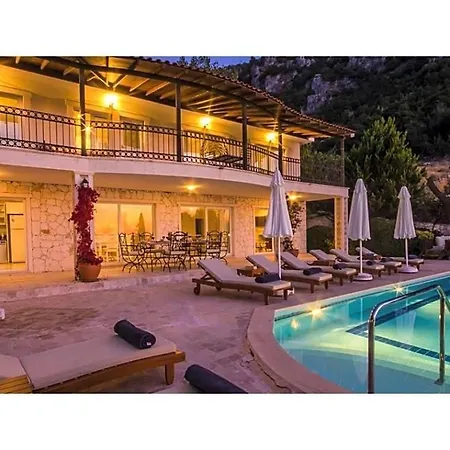Sleeps 12 Pool Air Con Wifi Villa