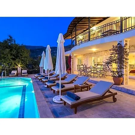 Villa Sleeps 12 Pool Air Con Wifi Kalkan