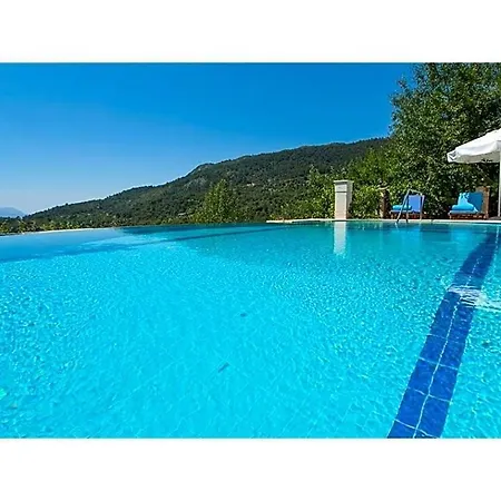 Sleeps 12 Pool Air Con Wifi Villa
